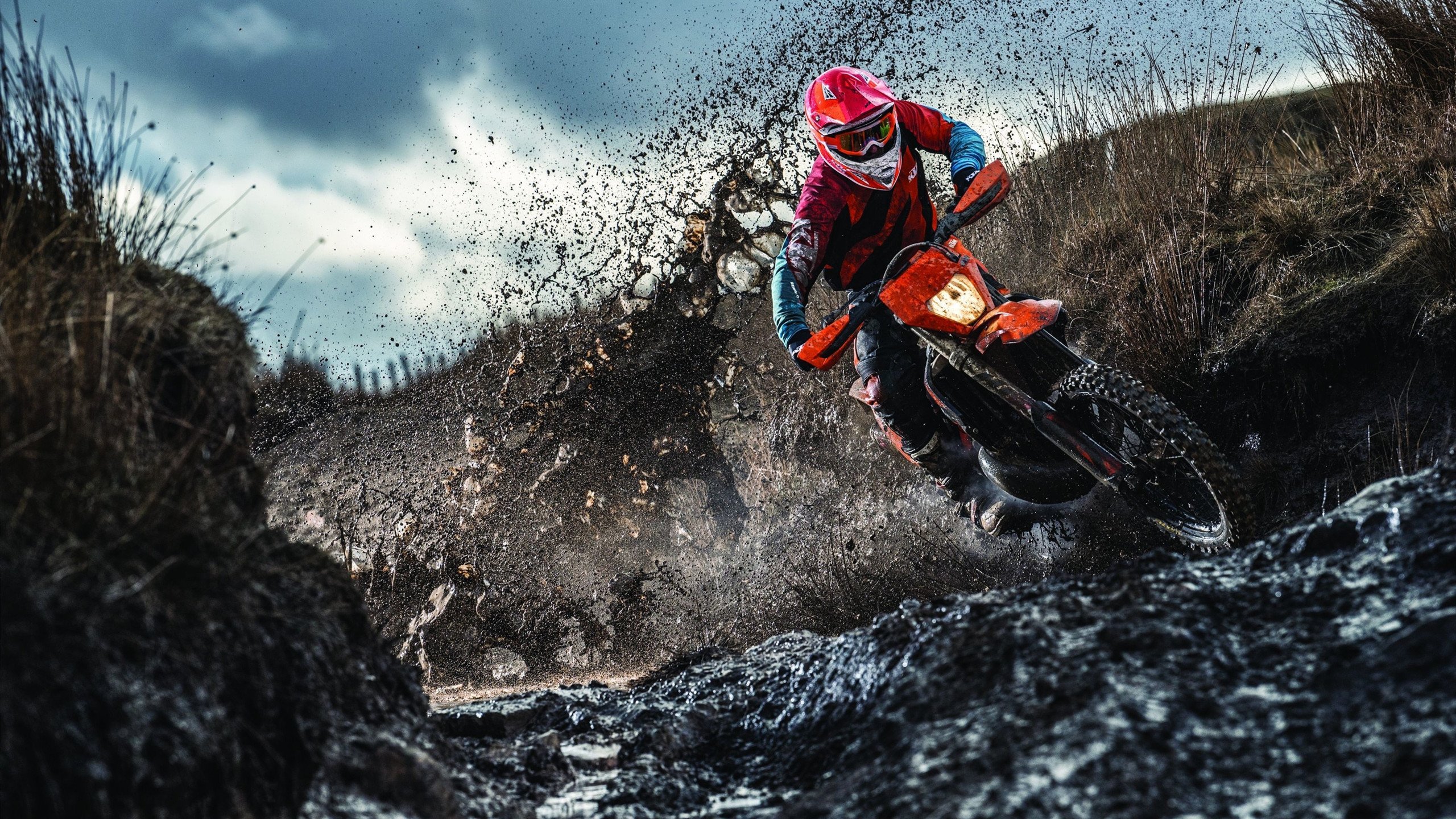 看看球员们如何克服困难迎接新一场比赛?,面对这么多困难,球队怎么能赢得比赛呢英文