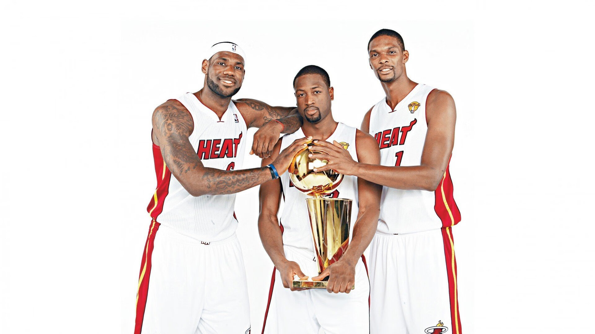 腾讯电竞赛事体系强化跨界合作，腾讯进军电竞