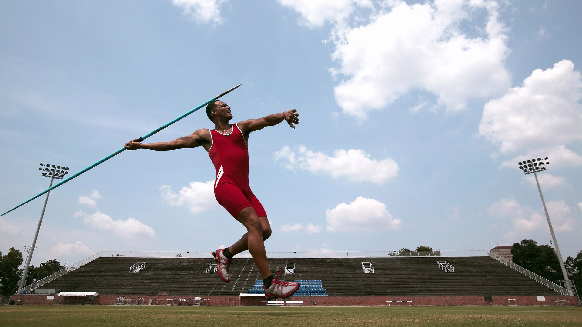 _未来运动智能设备：穿戴科技开启新纪元_，未来智能运动鞋